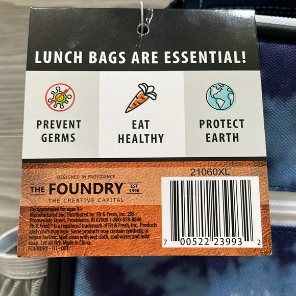 ⭐ Foundry Blue Tie-Dye Insulated Lunchbox – New w/ Tags ⭐ - Picture 7 of 8